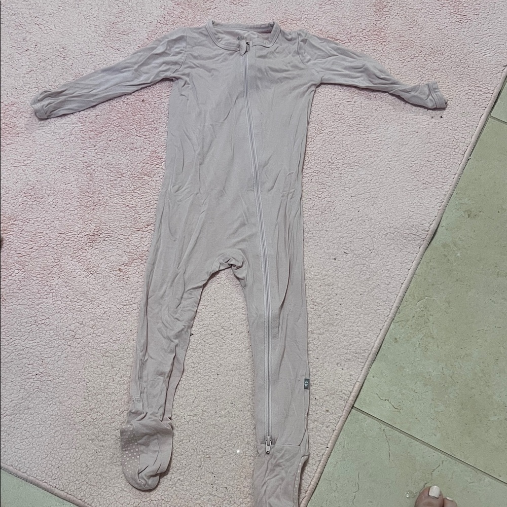 Kyte baby One Piece in light pink